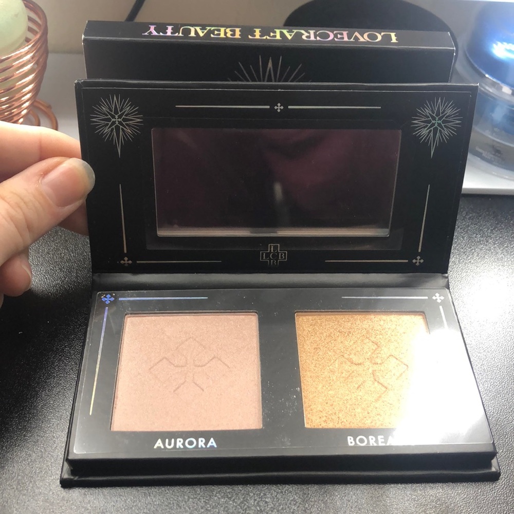 Lovecraft Beauty highlighter palette